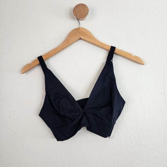 NEW Everlane The ReNew Invisible Black Women's Intimates Wireless Bralette - Picture 1 of 12